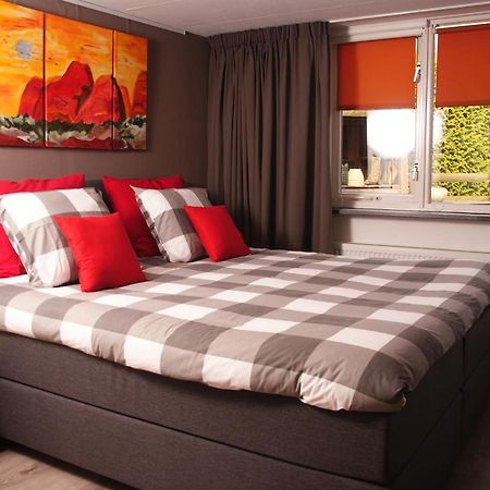 Bed And Breakfast De Verwennerij Ermelo Esterno foto